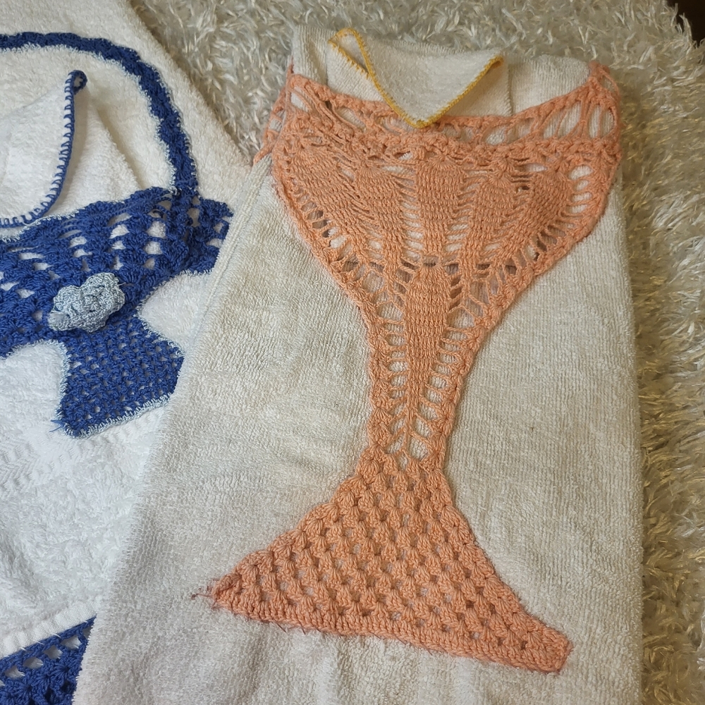 Penny's Decorative Bath Towels, Sea Shell Crochet, Set of 3, Blue Yellow Pink - Picture 5 of 10